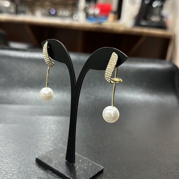 Pearl Earrings For Women, Luxury Round Pearl Earrings, Shinning Luxury Round - Picture 3 of 12